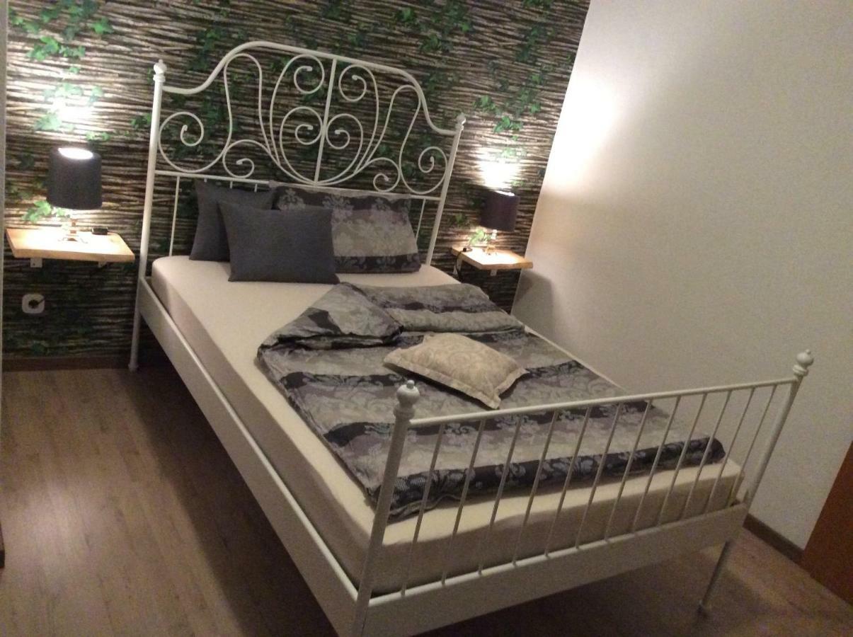 Ferienwohnung Am Reinhardswald -Buchenzweig- Trendelburg Esterno foto